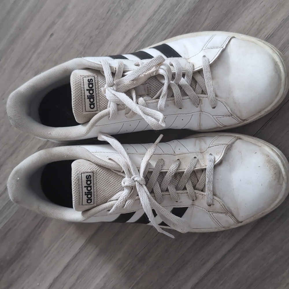 Adidas Grand court sz 10